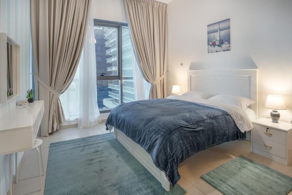 Book Me! 2 Bedroom Apartment